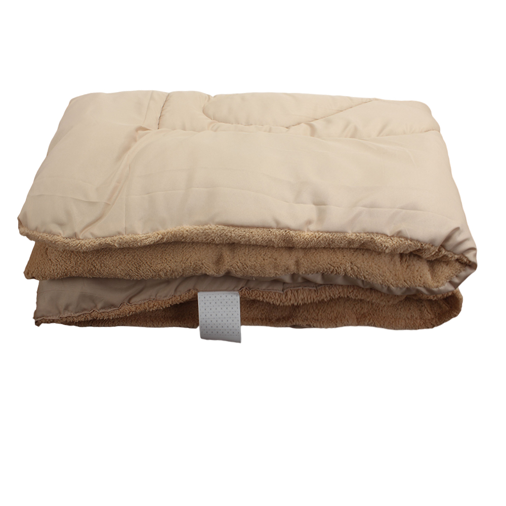 Cotton quilts washed with water are soft, comfortable, lightweight, and suitable for all season home use